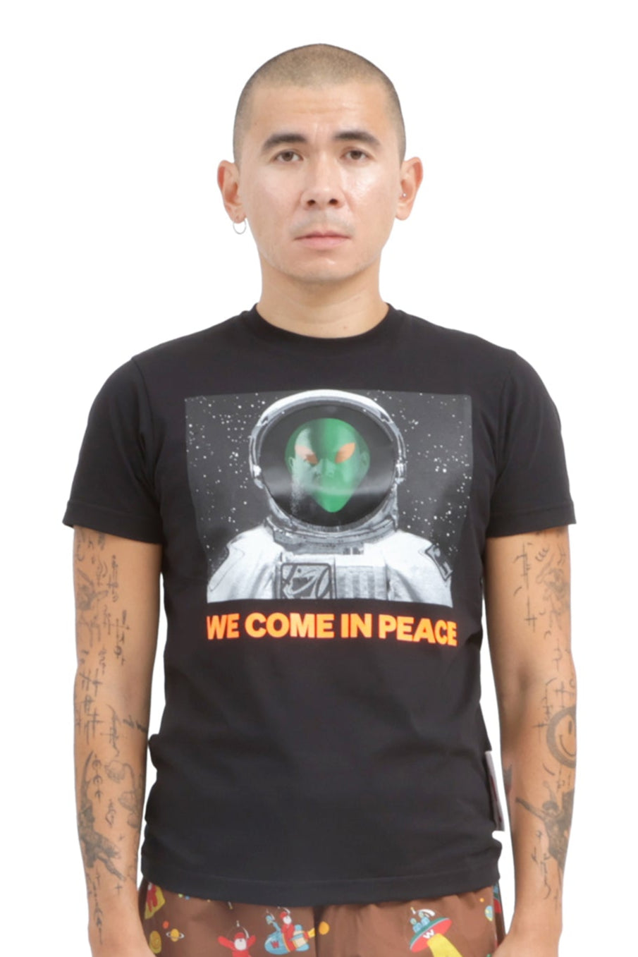 Walter/Alien Lenticular Space T
