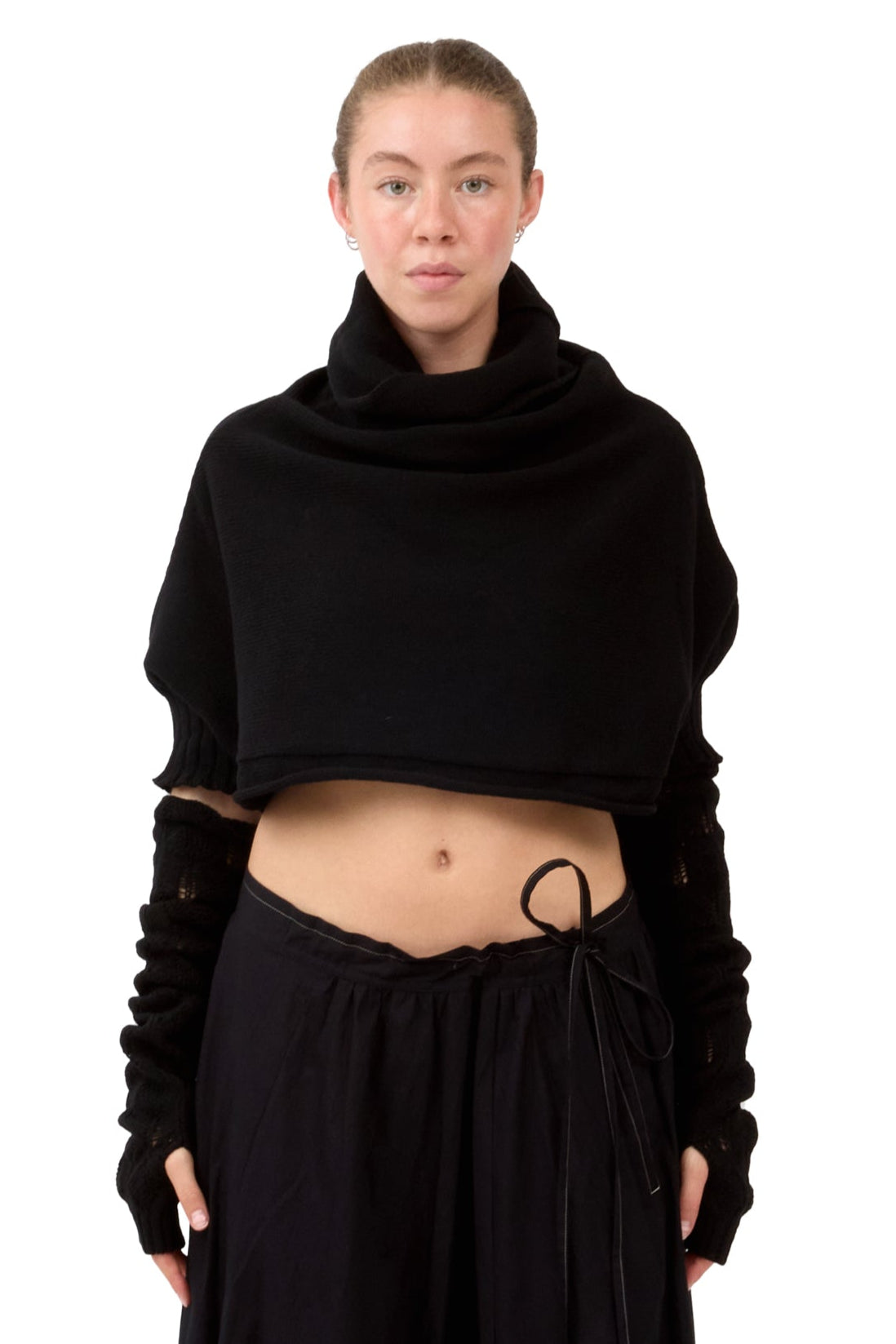 CROPPED HN PO W/ARM WARMERS