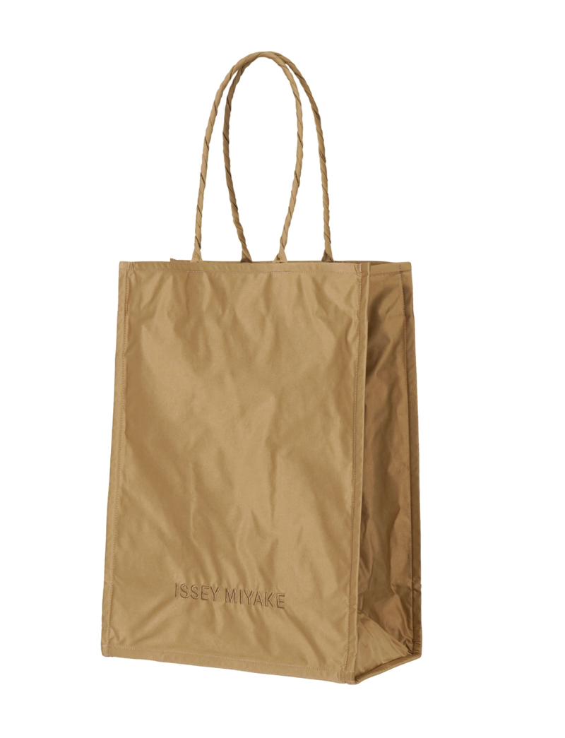ISSEY MIYAKE Crumpable Tote Bag TAN / OS IM66AG521