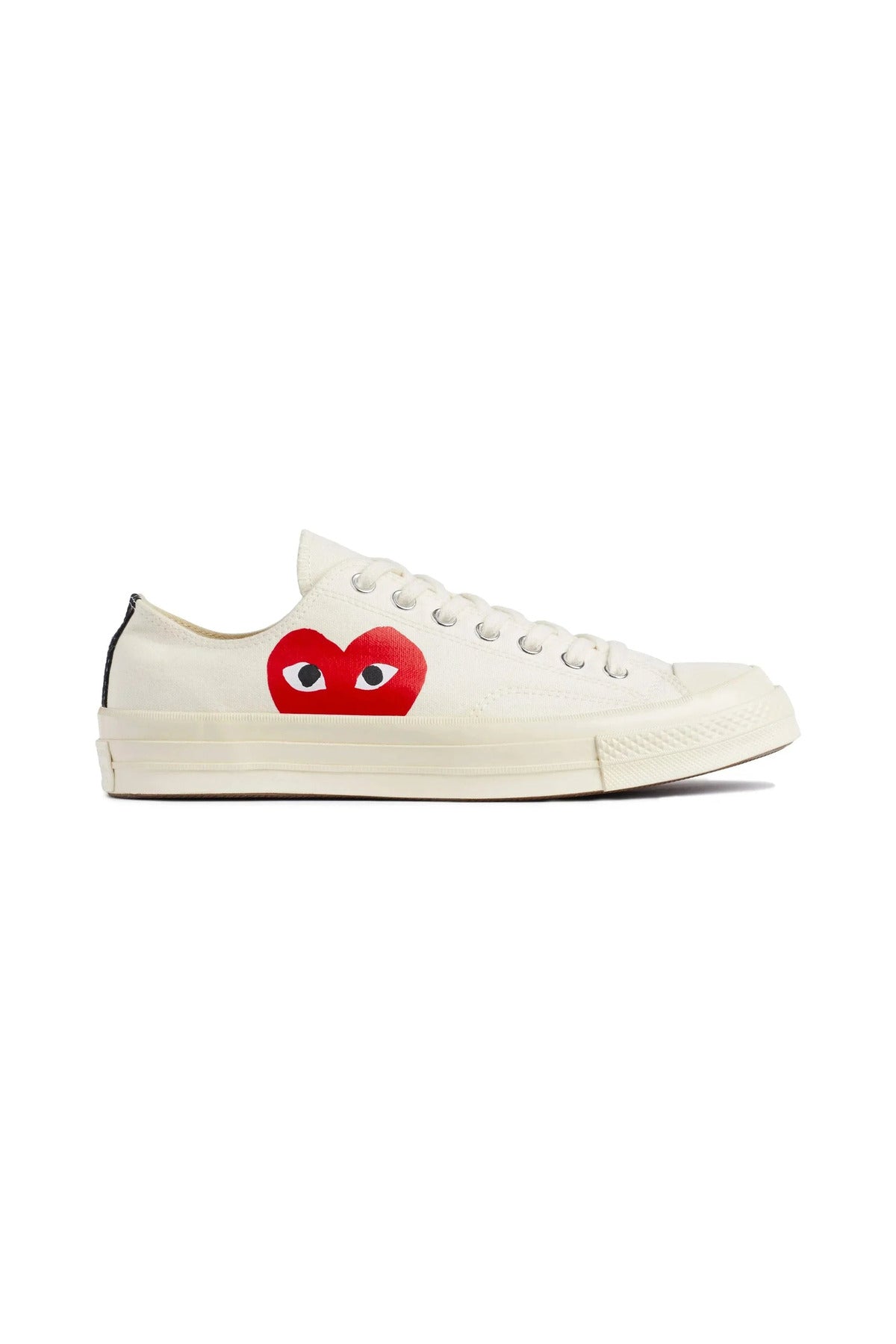COMME DES GARÇONS PLAY CONVERSE Beige CDG Play x Converse Classic One Heart Low Top Sneakers Beige / M3UK/W5UK P1K111-BGE-M3UK/W5UK