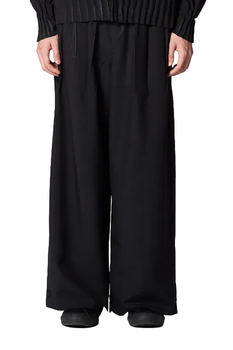 ISSEY MIYAKE Waft Black Pant 2 / Black LA66FF016-2