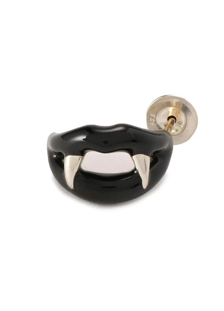 Vampire Pierce Black